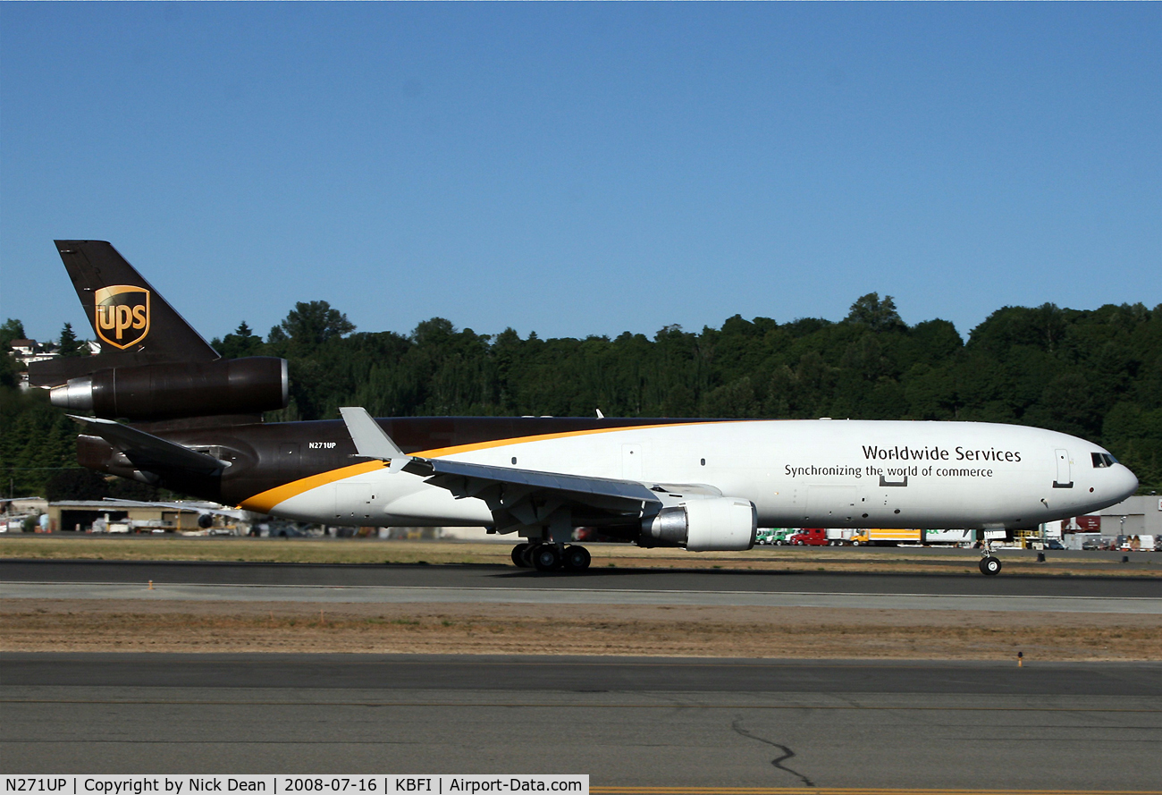 N271UP, 1993 McDonnell Douglas MD-11F C/N 48572, UPS 84 arrives