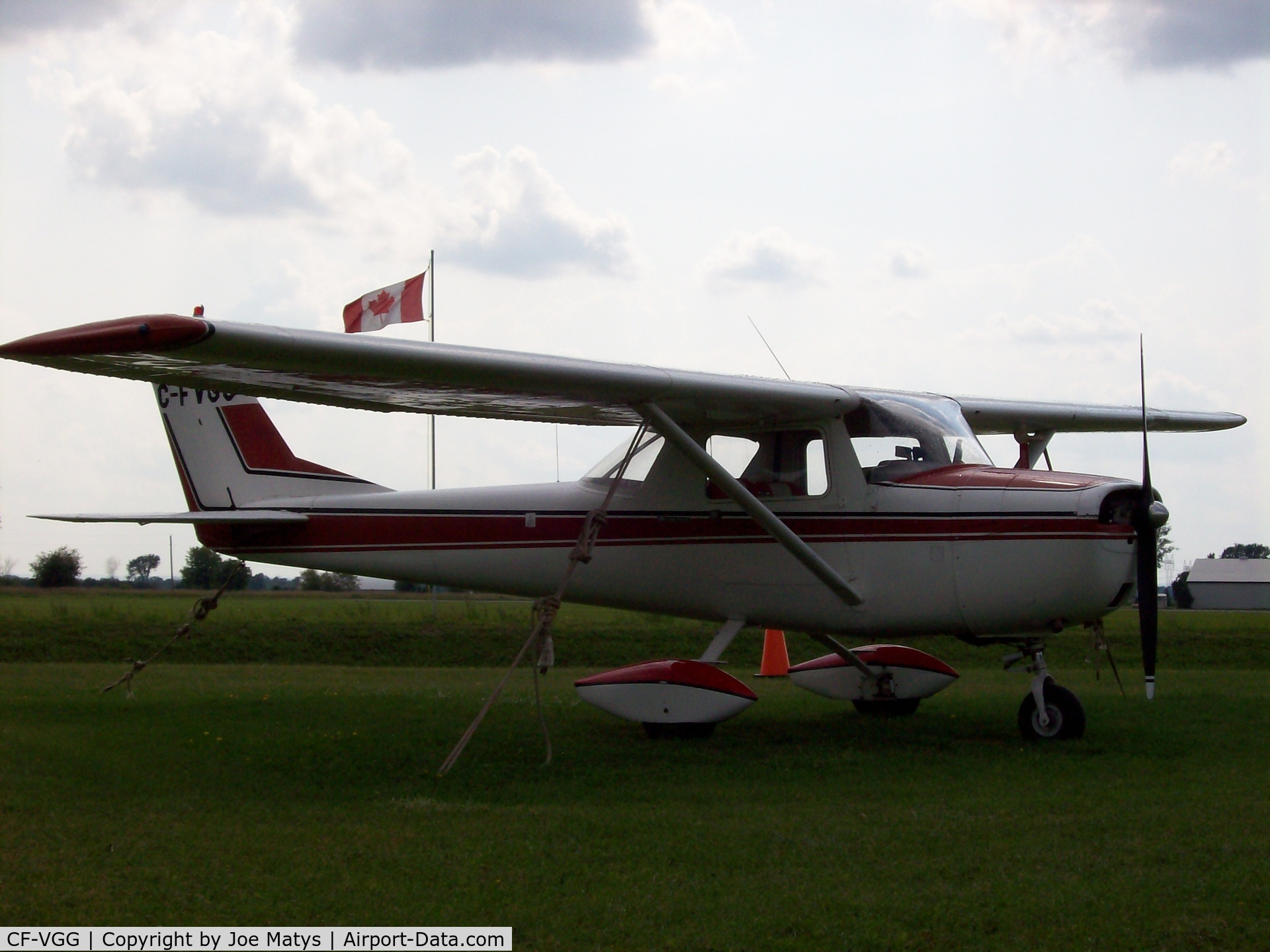 CF-VGG, 1967 Cessna 150G C/N 15065754, Pic @ Pivate Field