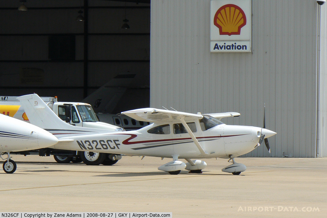 N326CF, 2001 Cessna 182T Skylane C/N 18281045, At Arlington Municipal