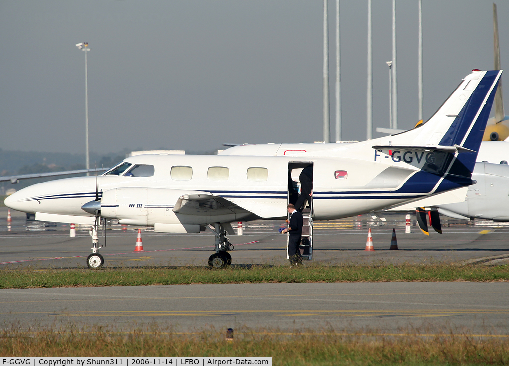 F-GGVG, 1978 Swearingen SA-226T Merlin IIIB C/N T-293, Waiting a new bizprop flight...