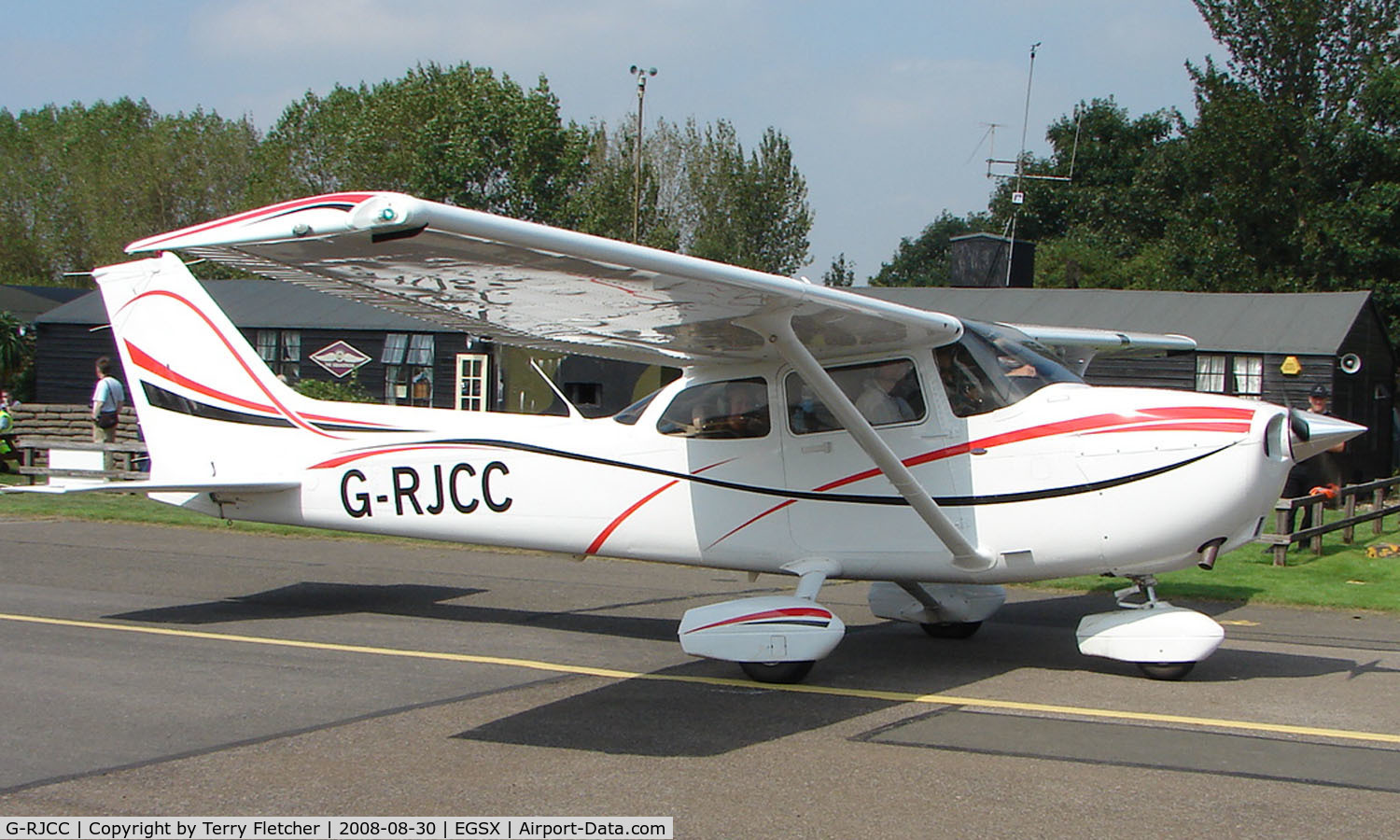 G-RJCC, 2007 Cessna 172SP Skyhawk C/N 172S10525, Visitor to North Weald on RV Fly-in Day 2008