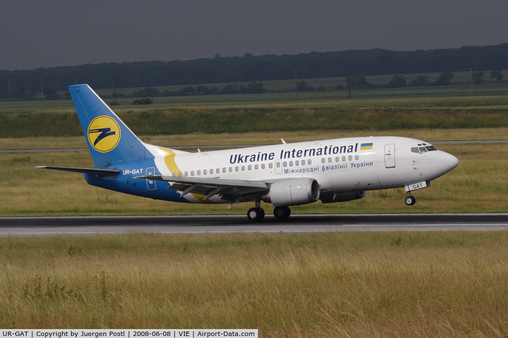 UR-GAT, 1993 Boeing 737-528 C/N 25237, Boeing 737-528