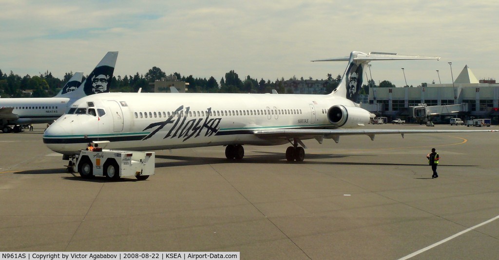 N961AS, 1992 McDonnell Douglas MD-83 (DC-9-83) C/N 53075, At Seattle Tacoma