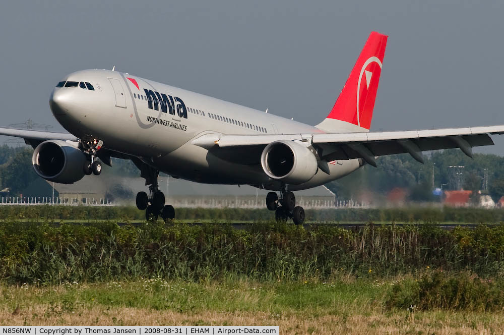 N856NW, 2004 Airbus A330-223 C/N 0631, Landing in Amsterdam