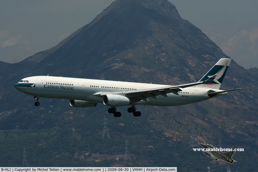 B-HLI, 1996 Airbus A330-342 C/N 155, Cathay Pacific approaching runway 25R