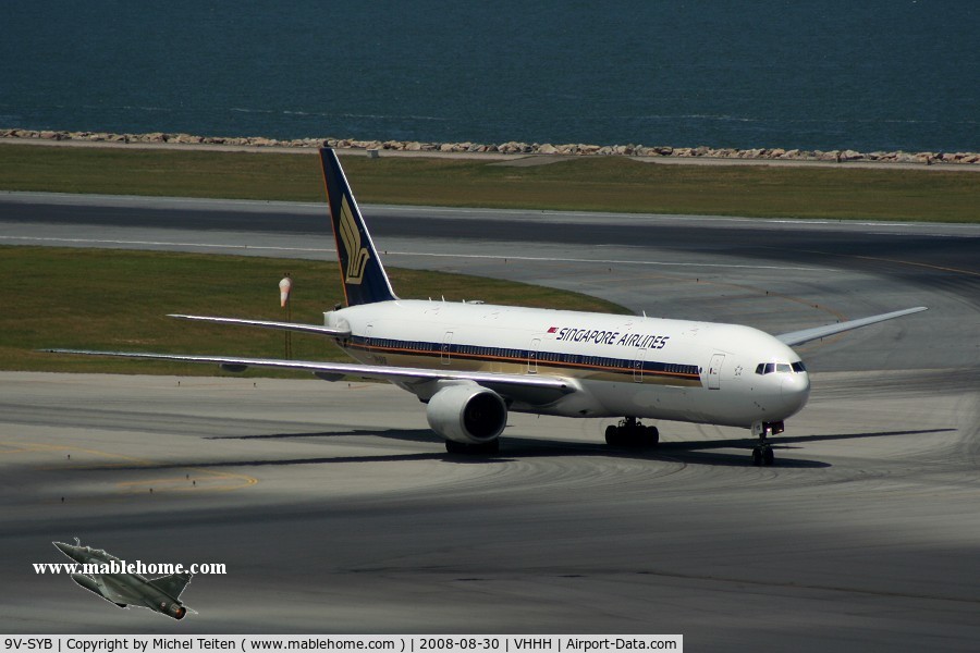 9V-SYB, 1998 Boeing 777-312 C/N 28516, Singapore Airlines approaching runway 25R