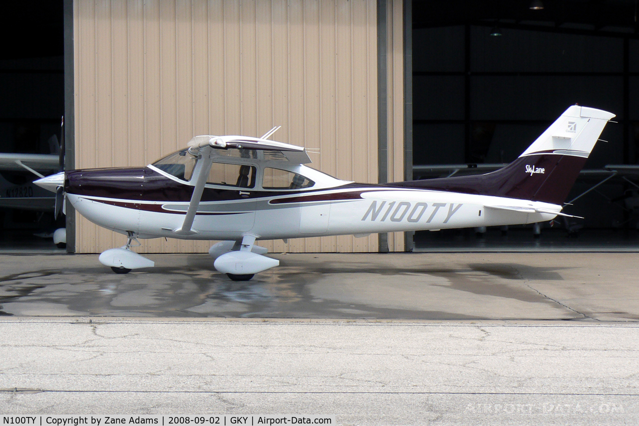 N100TY, 2004 Cessna 182T Skylane C/N 18281337, At Arlington Municipal
