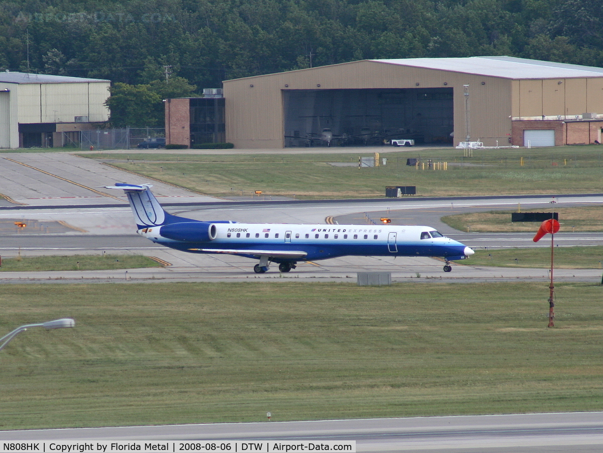 N808HK, 1999 Embraer EMB-145EP (ERJ-145EP) C/N 145157, Trans States (United Express) E145