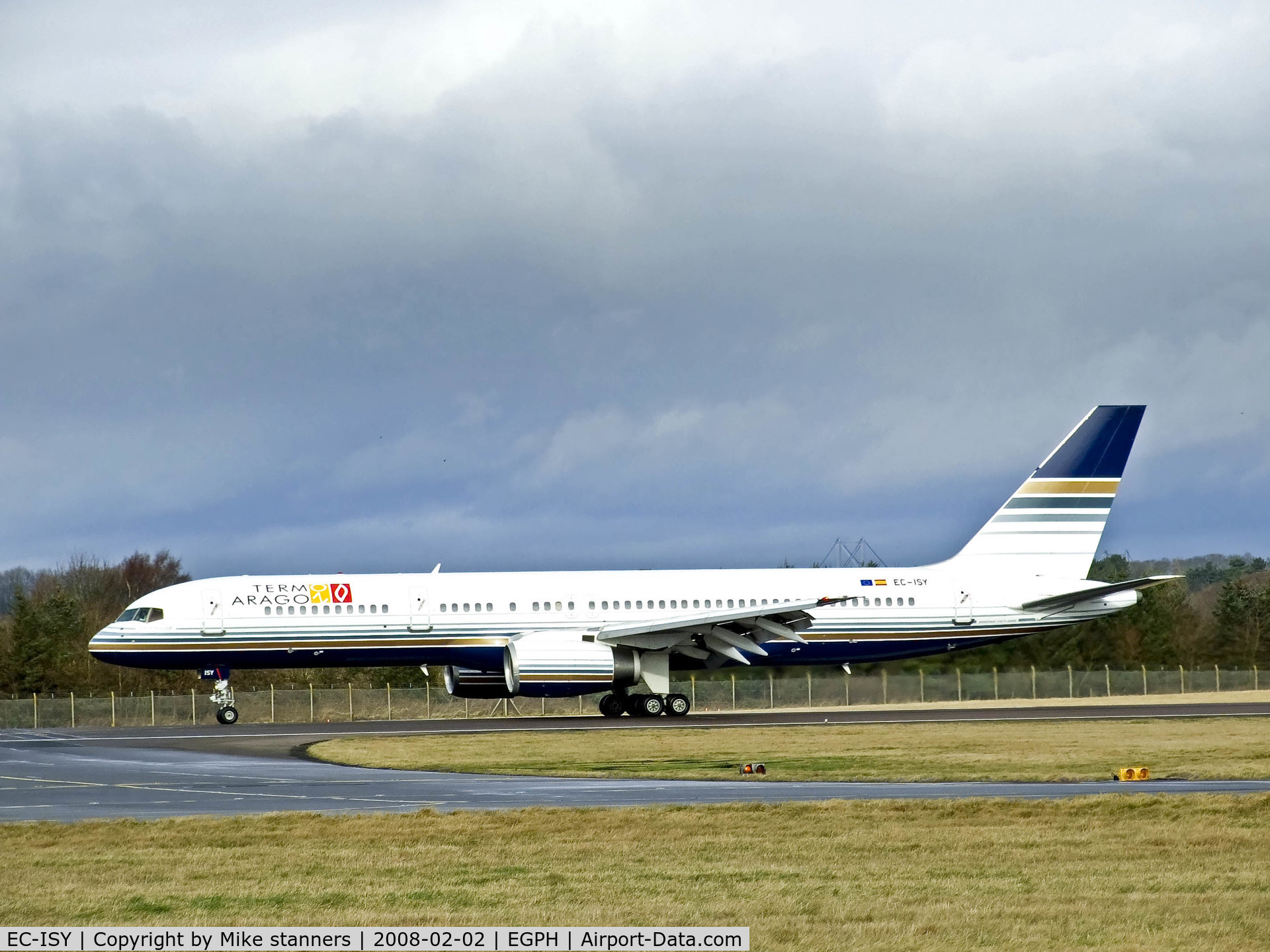 EC-ISY, 1993 Boeing 757-256 C/N 26241, Privilage style B757 Arriving at Edinburgh airport