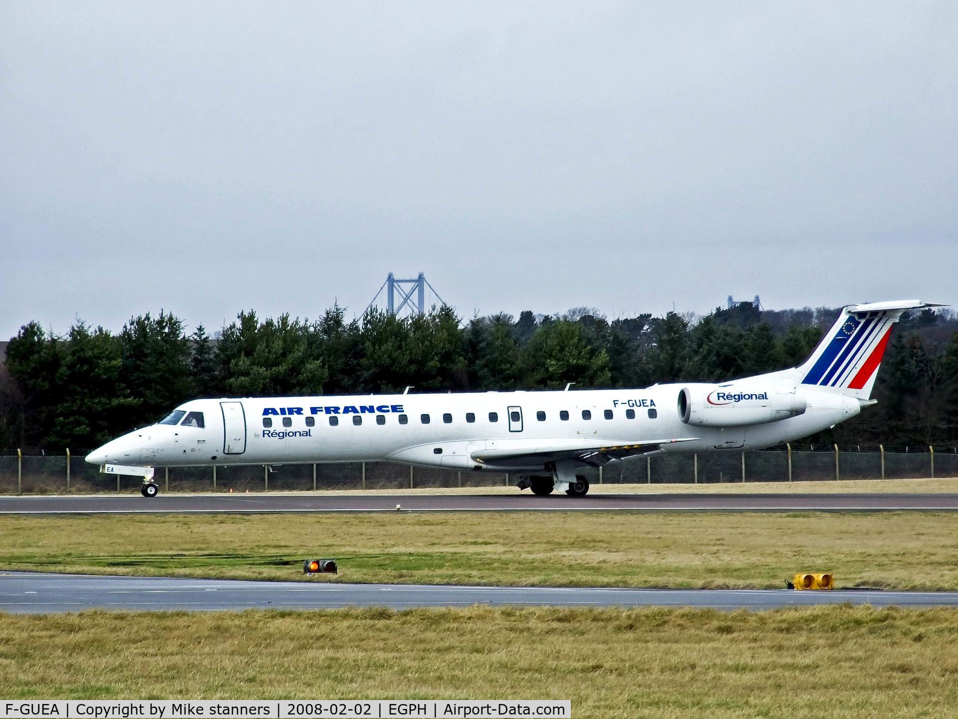 F-GUEA, 2000 Embraer EMB-145MP (ERJ-145MP) C/N 145342, Air france/Regional airlines ERJ-145 Arriving at EDI On rwy24