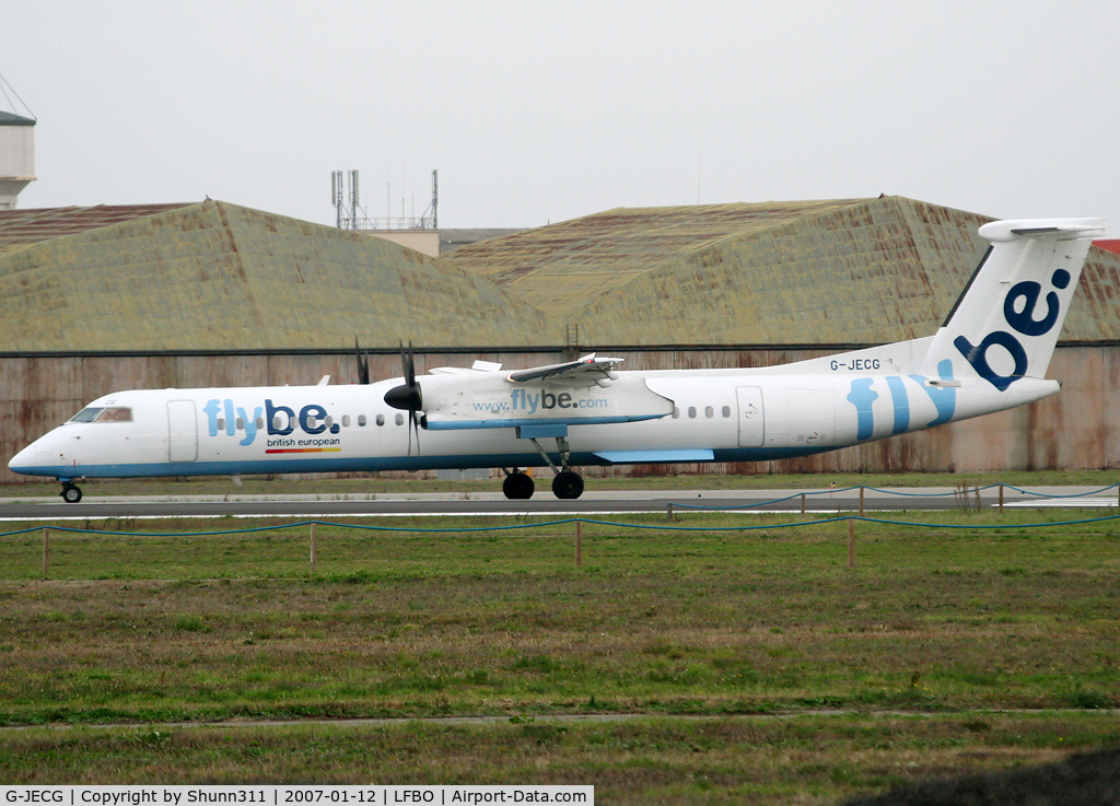 G-JECG, 2004 De Havilland Canada DHC-8-402Q Dash 8 C/N 4098, Ready for departure rwy 32R