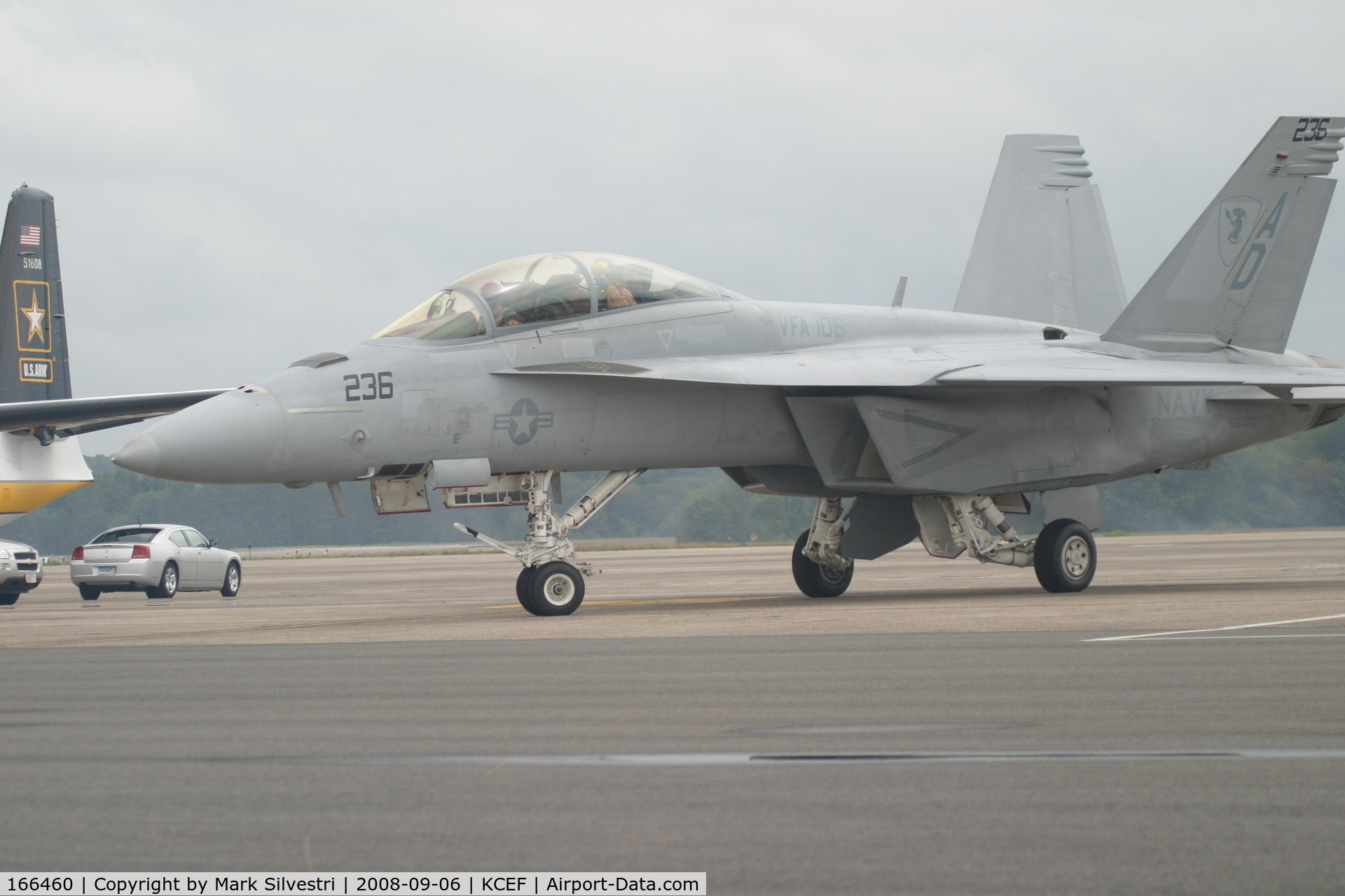 166460, Boeing F/A-18F Super Hornet C/N F095, Westover ARB 2008 - Flag and Menudo taxi for Takeoff