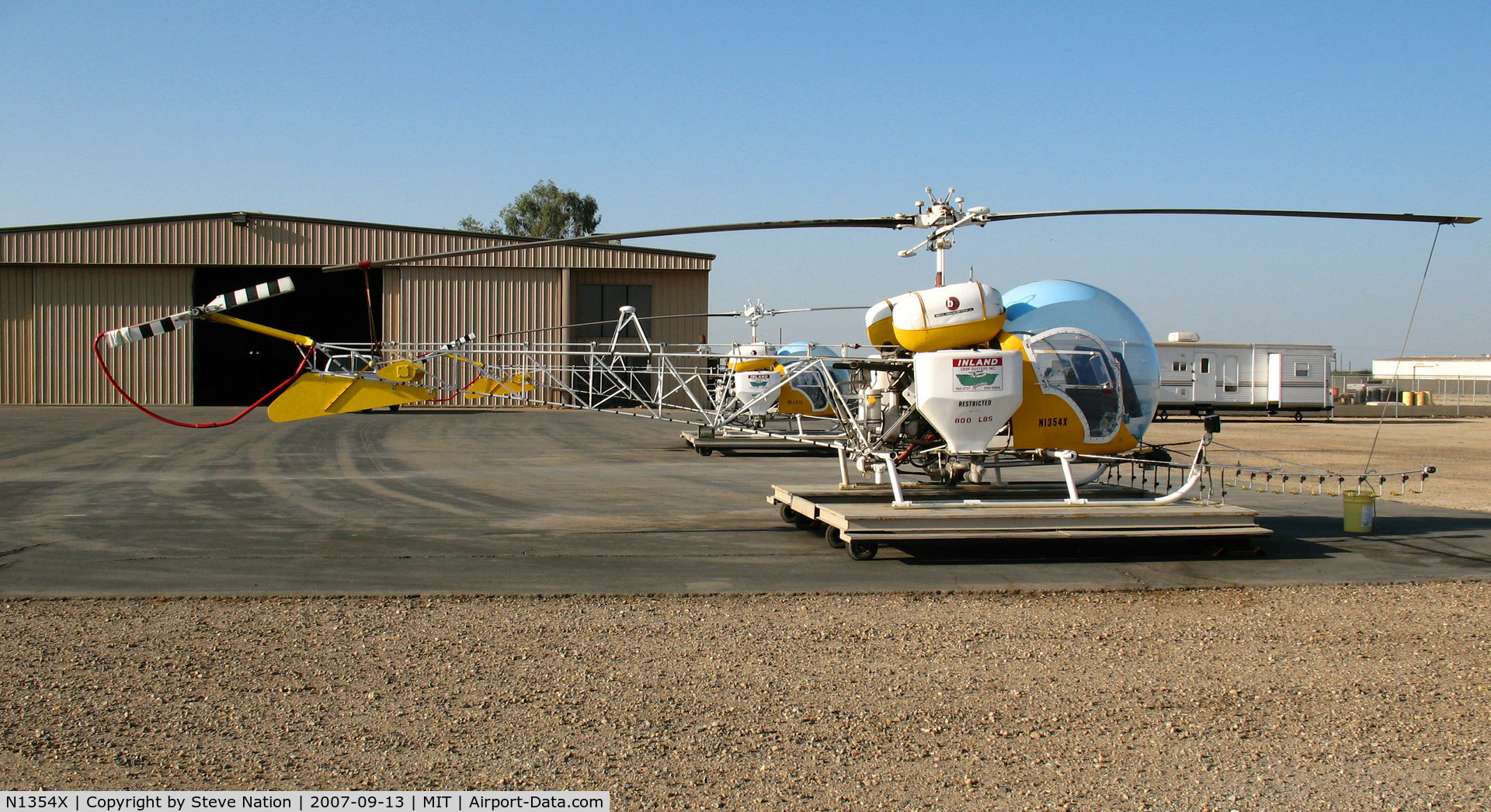 N1354X, 1966 Bell 47G-4A C/N 7537, Inland Cropdusters 1966 Bell 47G-4A sprayer @ Shafter, CA