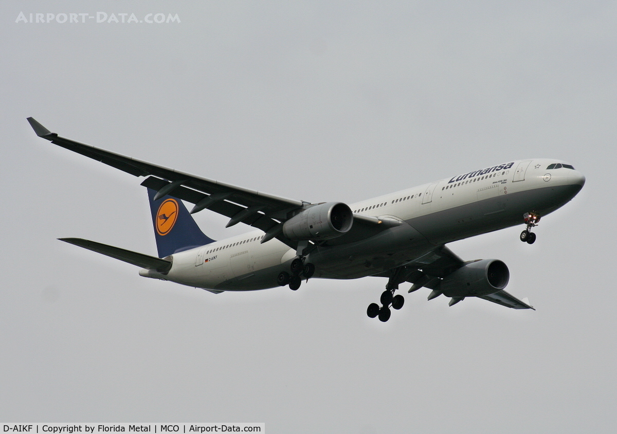 D-AIKF, 2004 Airbus A330-343X C/N 642, Lufthansa A330-300 arriving from FRA