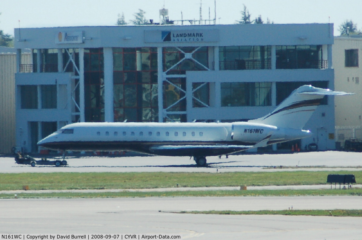 N161WC, 1998 Bombardier BD-700-1A10 Global Express C/N 9006, Bombardier Inc BD-700-1A10 - Under Tow