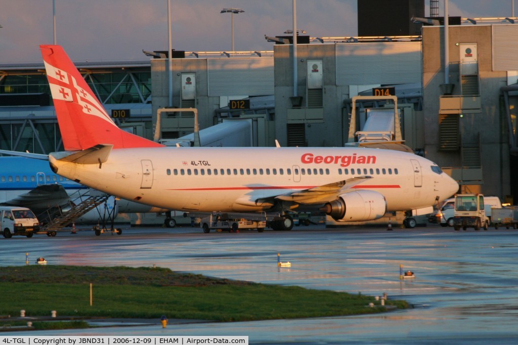 4L-TGL, 1988 Boeing 737-3B7 C/N 23859, B737-3B7