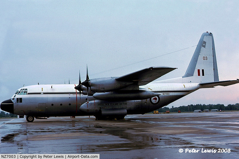 NZ7003, 1965 Lockheed C-130H Hercules C/N 382-4054, RNZAF - 1975