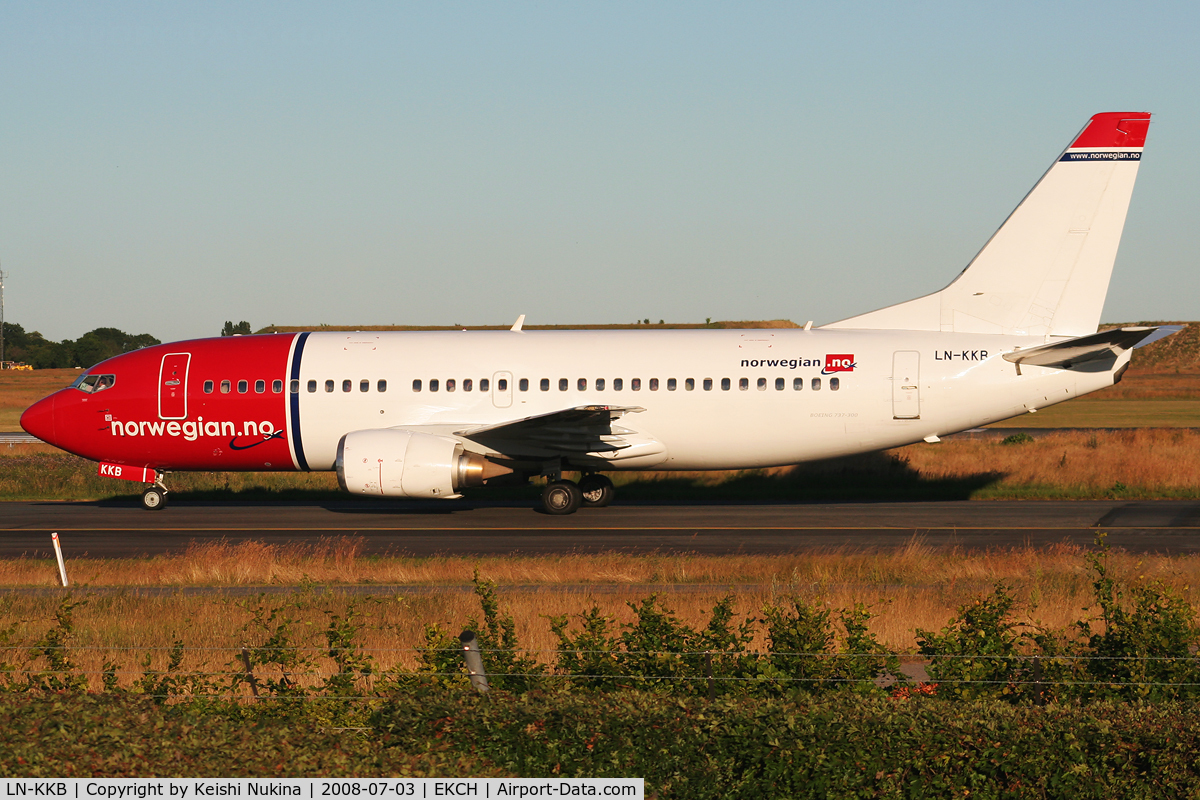 LN-KKB, 1995 Boeing 737-33A C/N 27457,  
