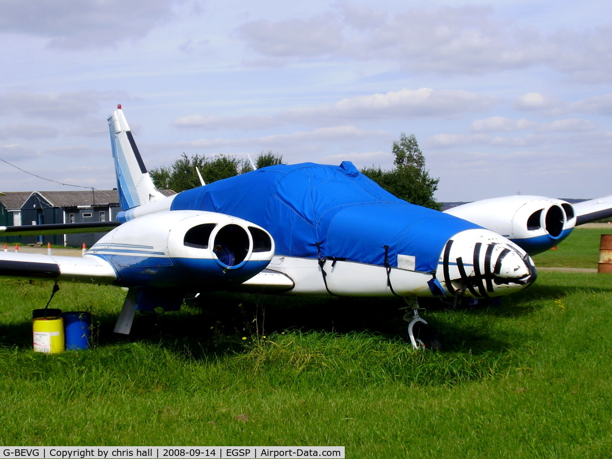 G-BEVG, 1975 Piper PA-34-200T Seneca II C/N 34-7570060, in the 