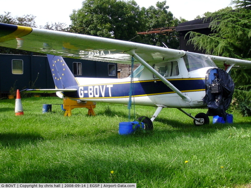 G-BOVT, 1976 Cessna 150M C/N 150-78032, in the 
