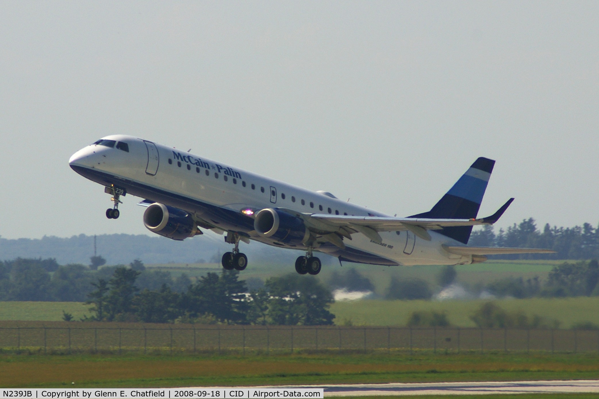 N239JB, 2006 Embraer 190AR (ERJ-190-100IGW) C/N 19000040, The press plane departs runway 9