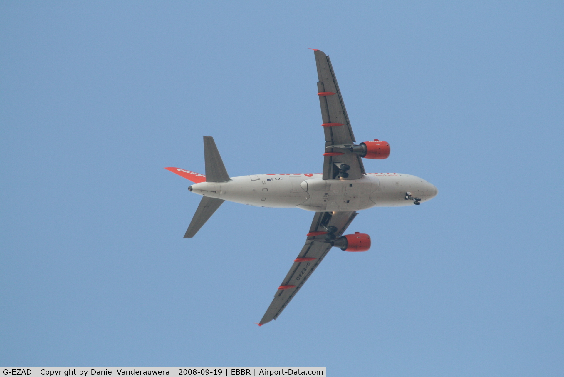 G-EZAD, 2006 Airbus A319-111 C/N 2702, on approach to rwy 07L