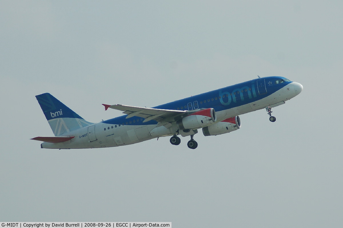 G-MIDT, 2001 Airbus A320-232 C/N 1418, BMI - Taking Off