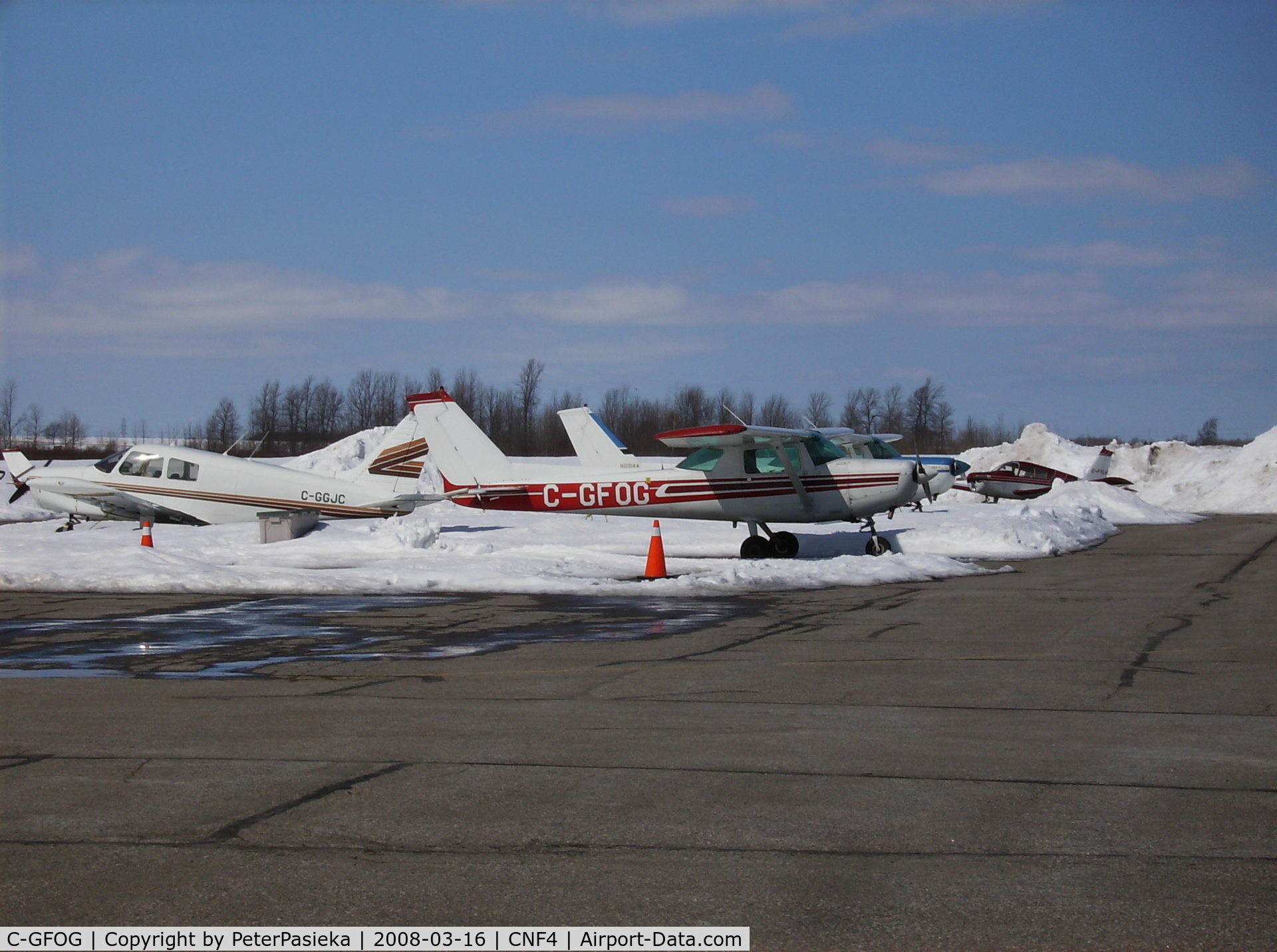 C-GFOG, 1980 Cessna 152 C/N 15284265, @ Lindsay Airport, March 2008