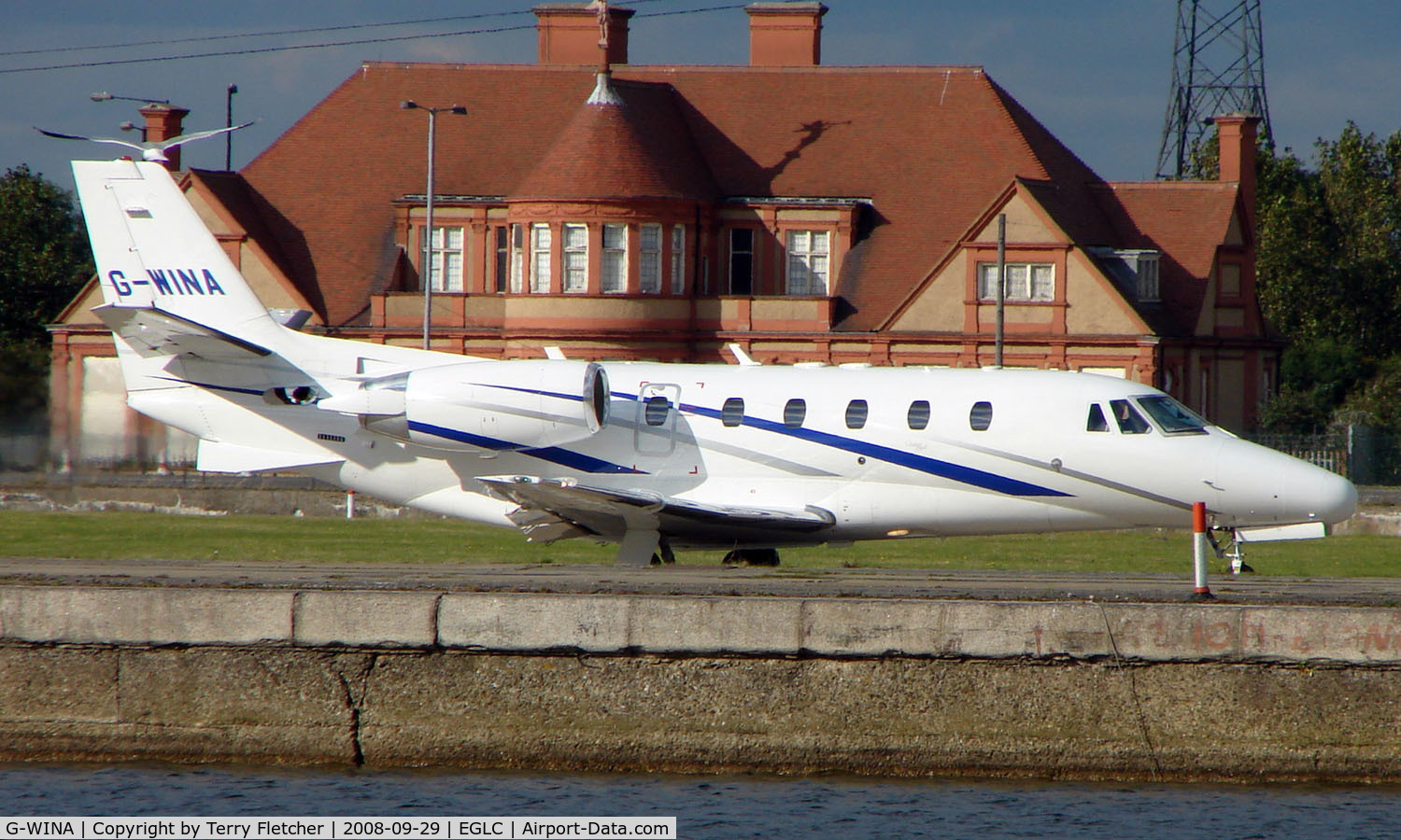 G-WINA, 2003 Cessna 560XL Citation Excel C/N 560-5343, Cessna 560XL taxying for departure from London City