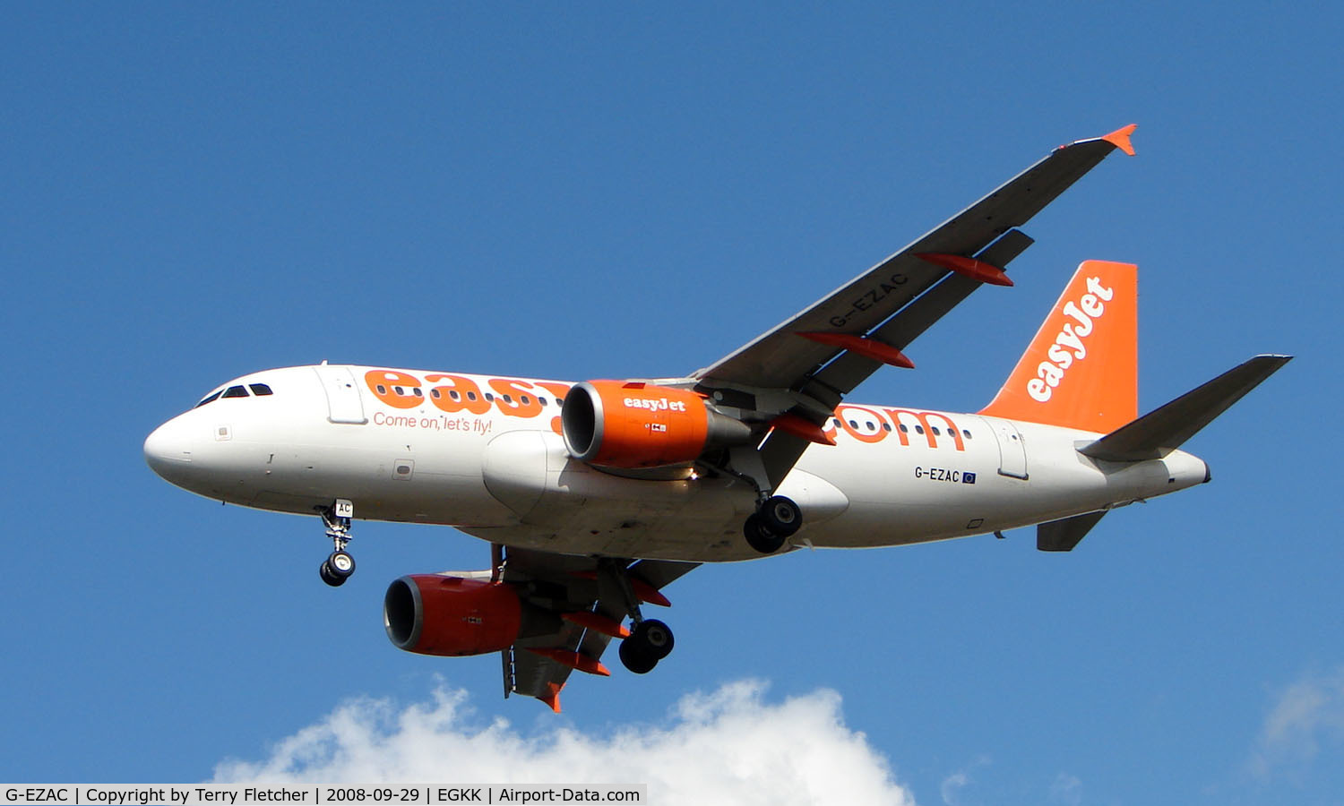G-EZAC, 2006 Airbus A319-111 C/N 2691, Easyjet A319 about to land at London Gatwick