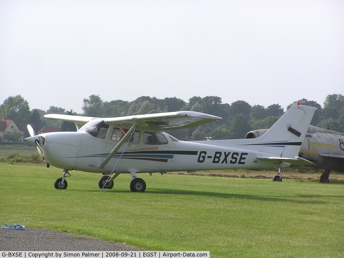 G-BXSE, 1998 Cessna 172R Skyhawk C/N 17280352, Cessna Skyhawk at Andrewsfield