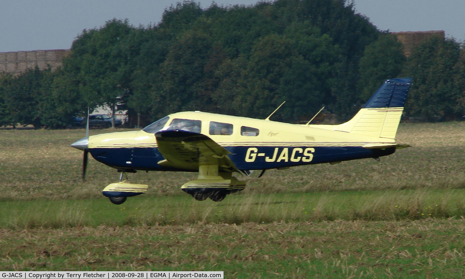 G-JACS, 1997 Piper PA-28-181 Cherokee Archer II C/N 28-43078, Piper Pa-28-181 at Fowlmere