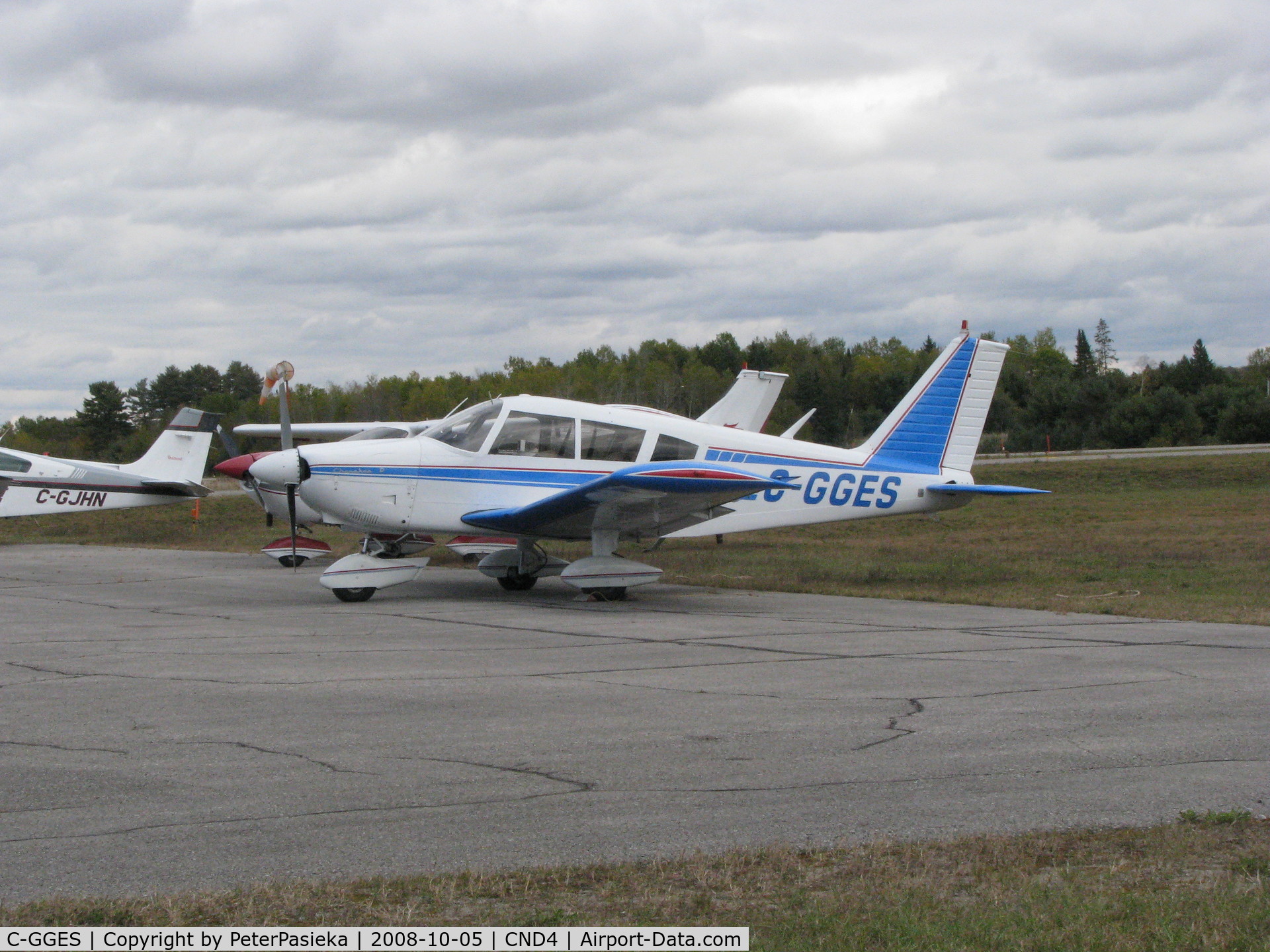 C-GGES, 1967 Piper PA-28-180 C/N 28-4544, @ Haliburton/Stanhope Muni Airport, Ontario Canada. Fall Colours Fly-in 2008