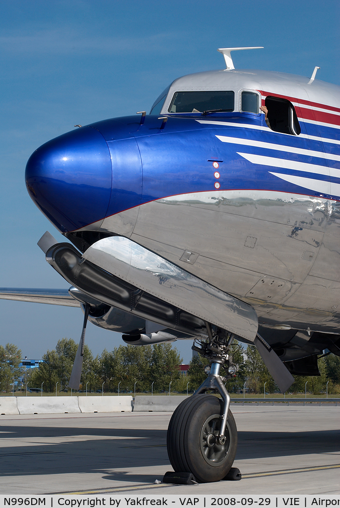 N996DM, 1958 Douglas DC-6B C/N 45563, Red Bull DC6