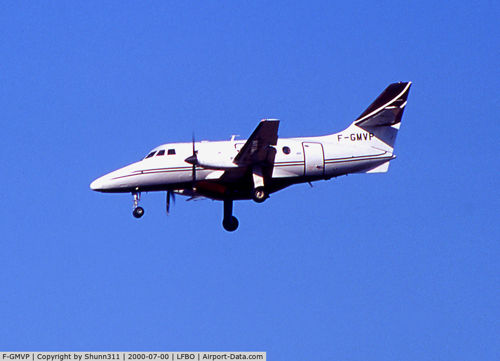 F-GMVP, 1992 British Aerospace BAe-3201 Jetstream Super 31 C/N 970, Landing rwy 32R