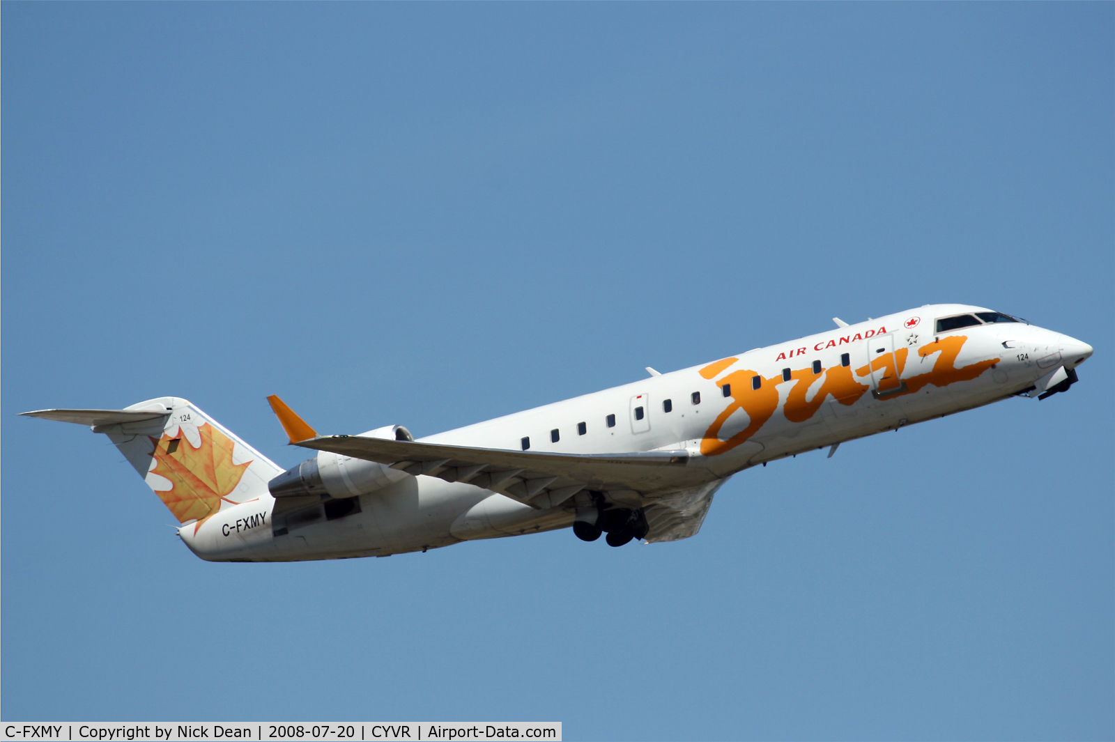 C-FXMY, 1996 Canadair CRJ-200ER (CL-600-2B19) C/N 7124, /