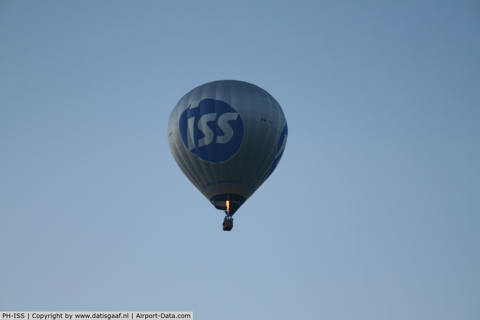PH-ISS, Schroeder Fire Balloons G C/N 1131, Silver colord hot air balloon