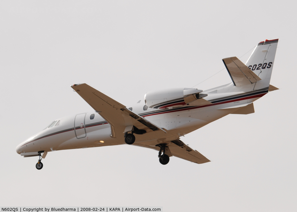 N602QS, 2004 Cessna 560XL Citation XLS C/N 560-5518, On approach to 17L.