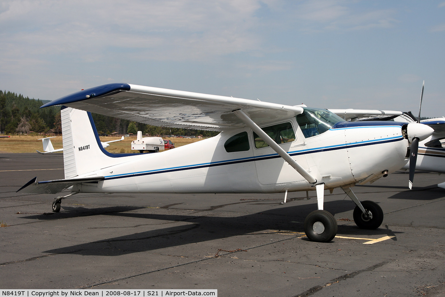 N8419T, 1959 Cessna 182B Skylane C/N 52319, /