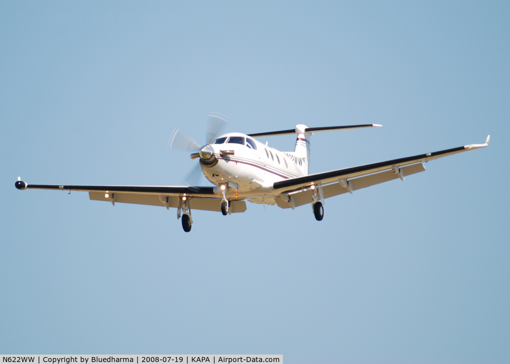 N622WW, 2005 Pilatus PC-12/45 C/N 622, On final approach to 17L.