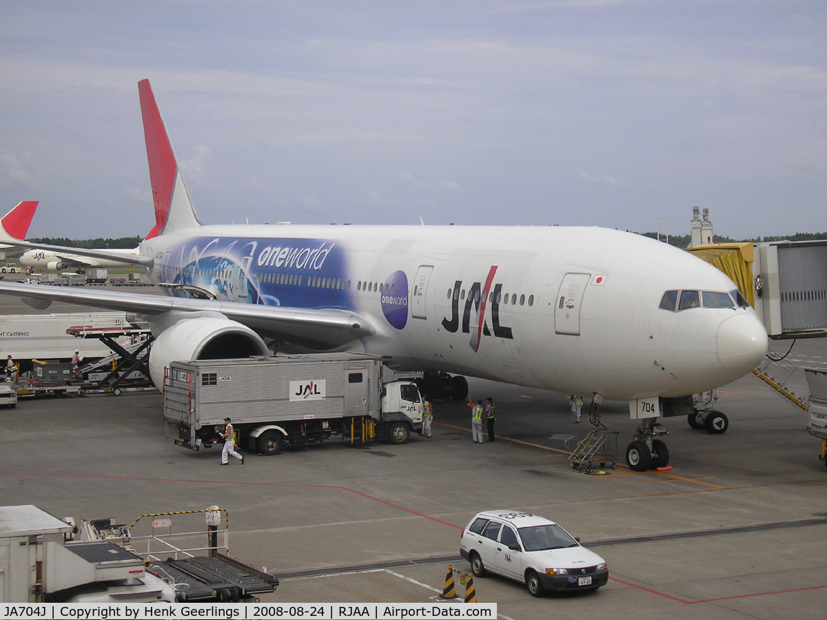 JA704J, 2003 Boeing 777-246/ER C/N 32892, Narita Airport , Spcl cs One World