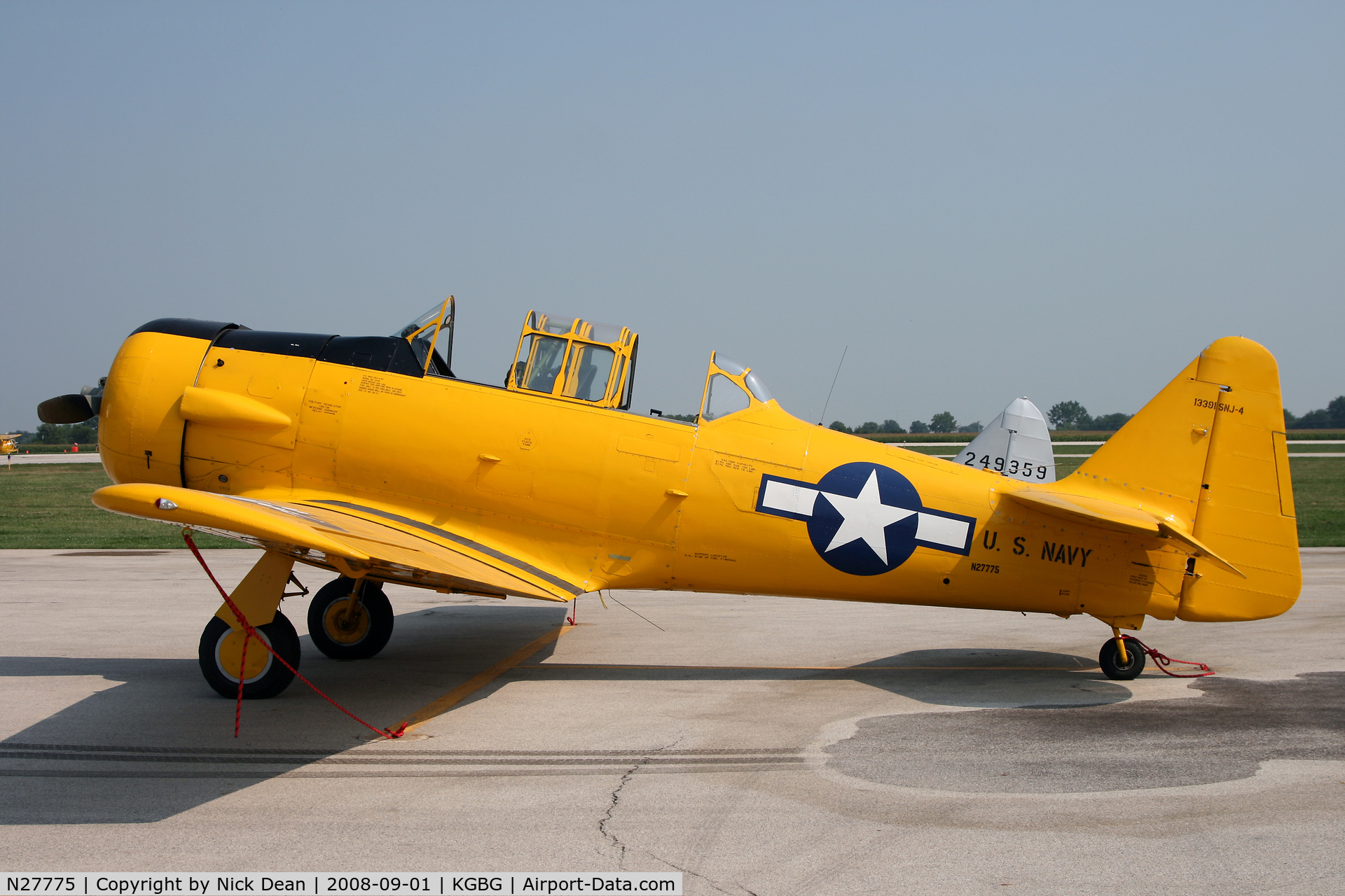 N27775, 1943 North American SNJ-4 Texan C/N 88-13391, KGBG