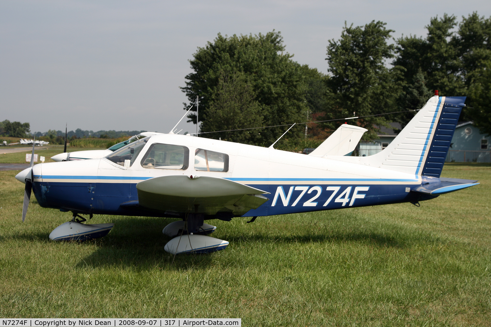N7274F, 1976 Piper PA-28-140 C/N 28-7725088, /