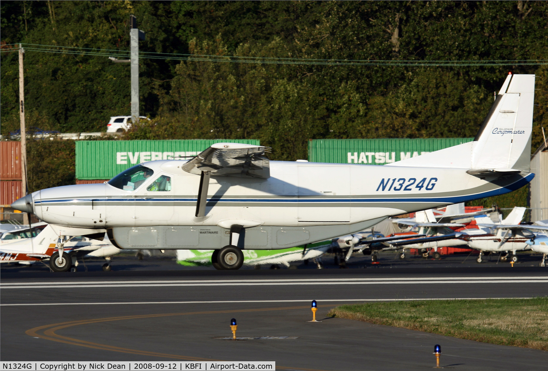 N1324G, 1999 Cessna 208B C/N 208B0777, KBFI
