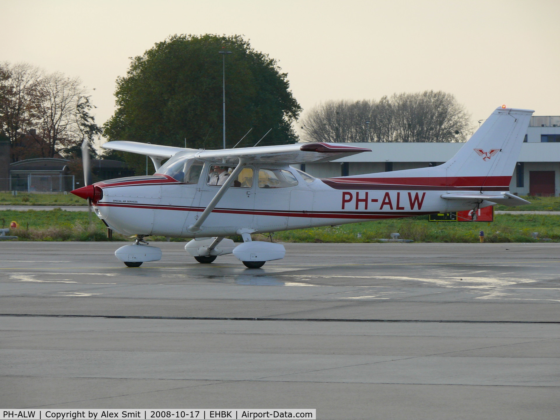 PH-ALW, Reims F172M ll Skyhawk C/N 1226, Cessna RF172M Skyhawk PH-ALW Special Air Services