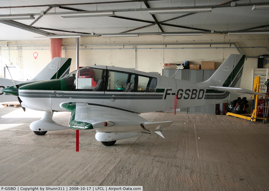 F-GSBD, Robin DR-400-180 Regent C/N 2329, Inside Airclub's hangar...