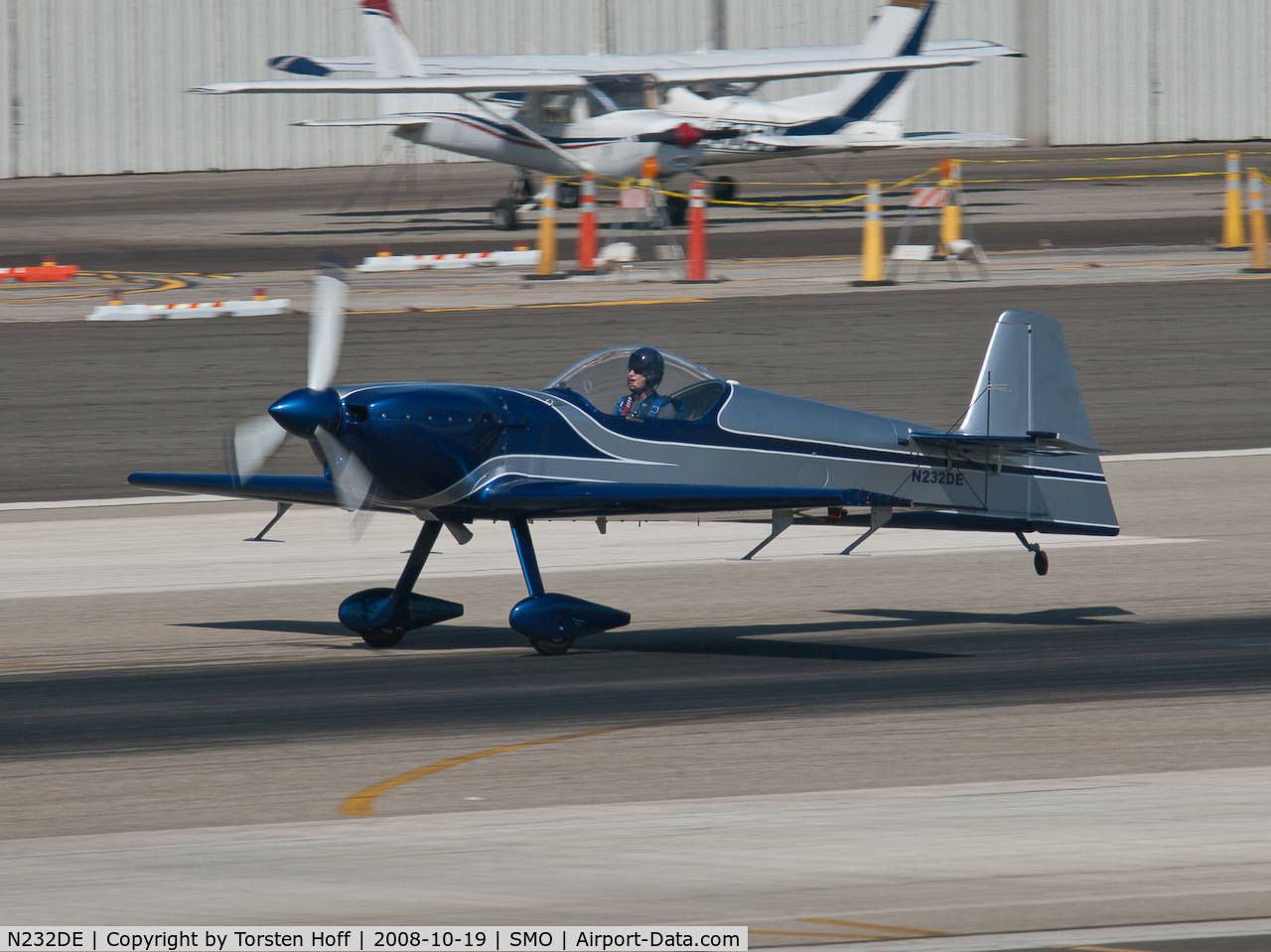 N232DE, 2002 Mudry CAP-232 C/N 39, N232DE arriving on RWY 21