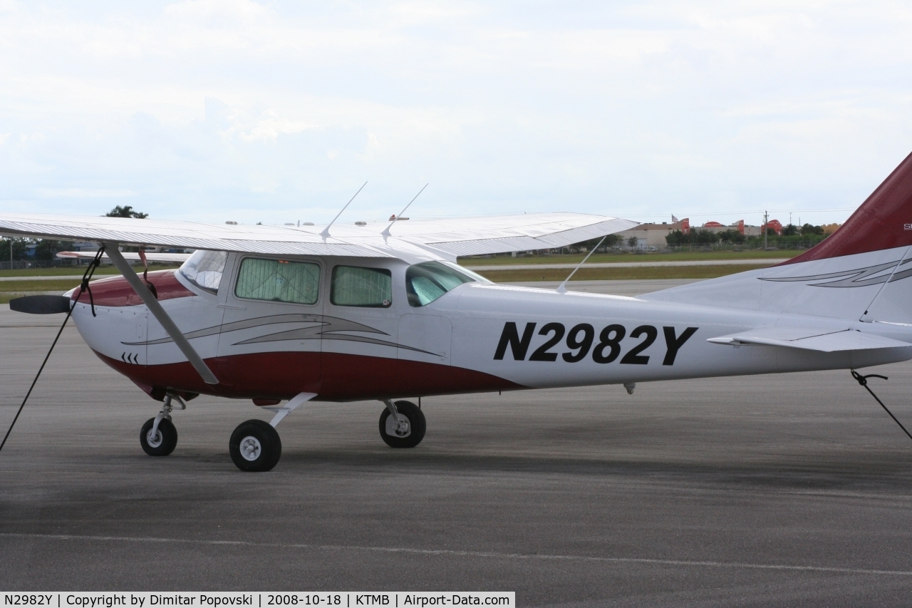 N2982Y, 1962 Cessna 182E Skylane C/N 18253982, /