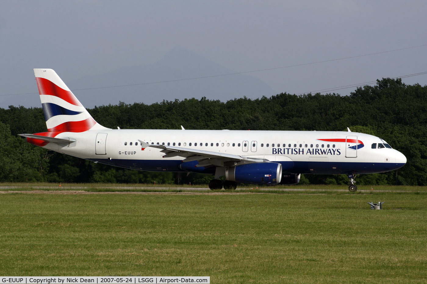 G-EUUP, 2003 Airbus A320-232 C/N 2038, /