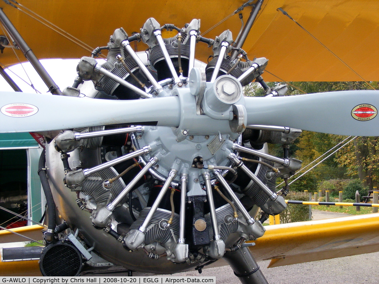 G-AWLO, 1943 Boeing E75 C/N 75-5563, Great looking radial engine